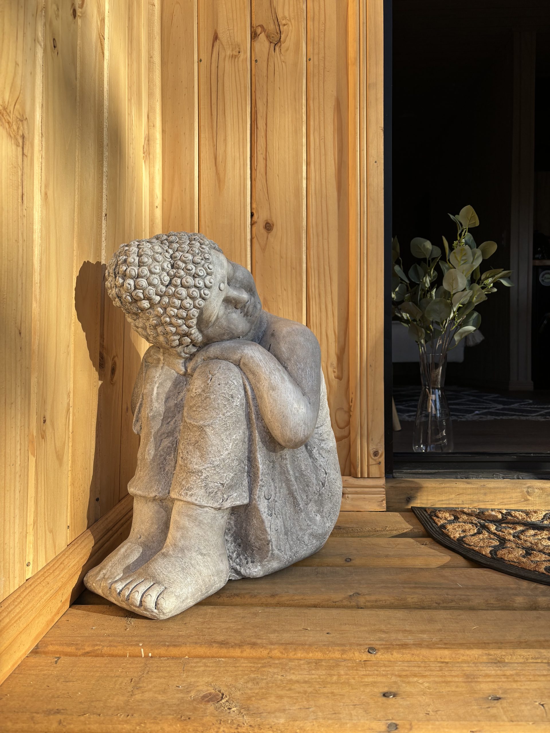 detalle de figura india aurora loft pucon